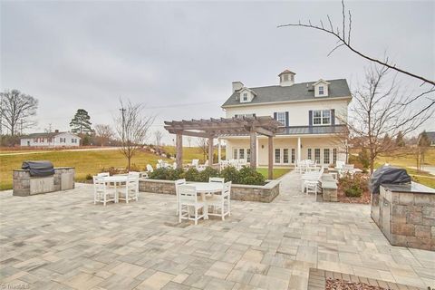 A home in Kernersville