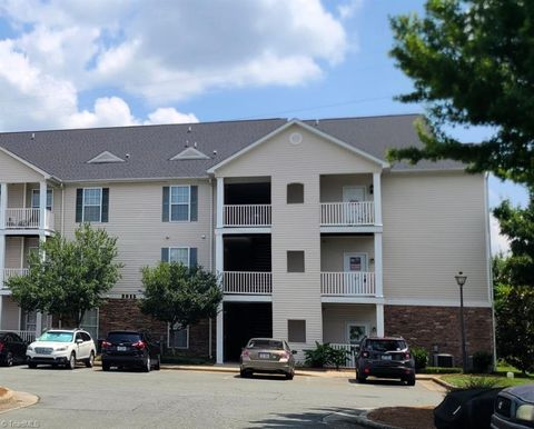 Condo For Sale - 3015 Winston Drive #111<br/> Alamance County, Burlington, NC 27215