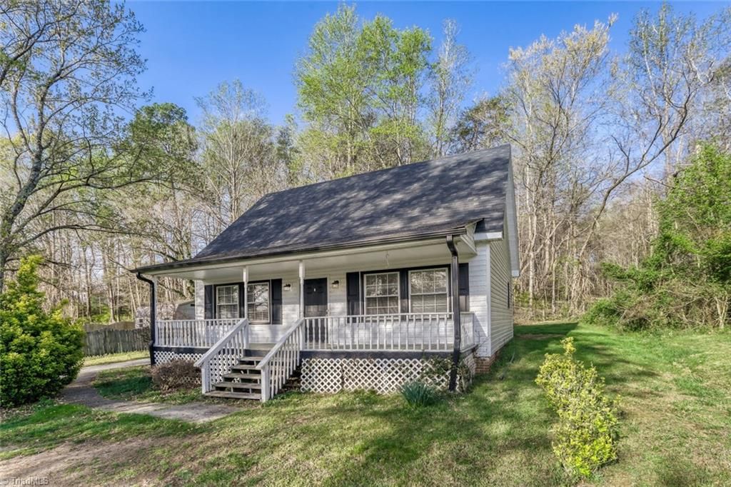 Photo of 3808 Spring Branch Drive, Winston-Salem, NC 27107 (MLS # 1213400)
