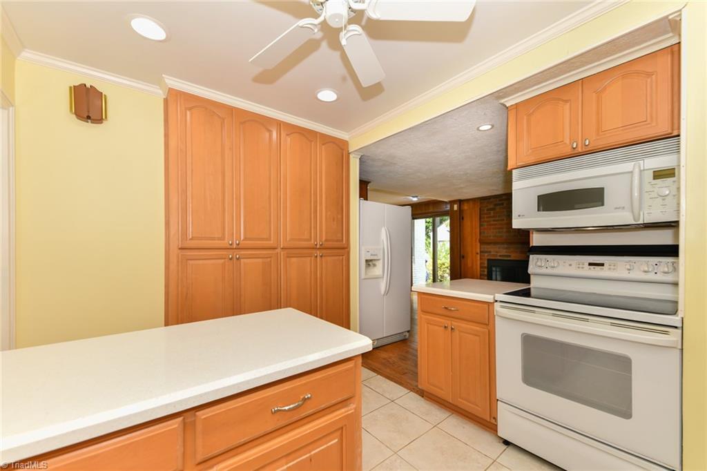 Greensboro, North Carolina 27403, United States, 2 Bedrooms Bedrooms, ,2 BathroomsBathrooms,Residential,Active,148567