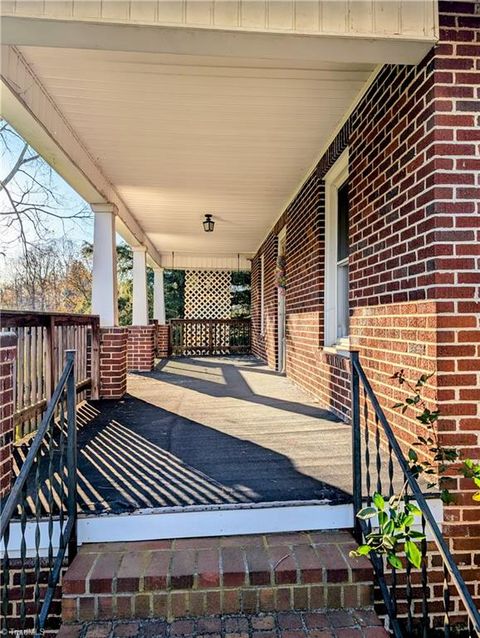 A home in Mount Airy