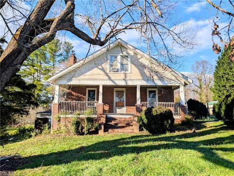 A home in Mount Airy