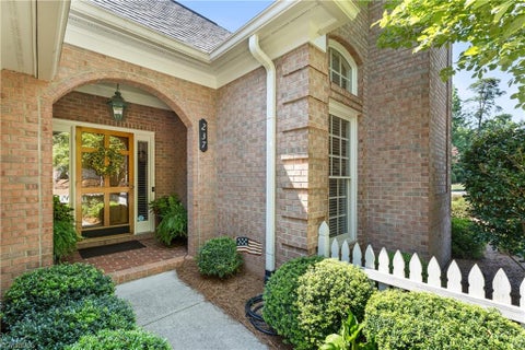 Homes For Sale - 237 Village Green Square<br/> Winston-Salem, NC 27104