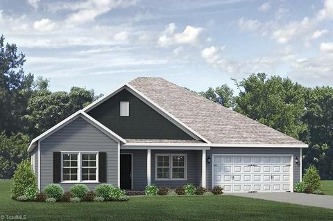 Homes For Sale - 200 Royal Pines Drive<br/> Trinity, NC 27370