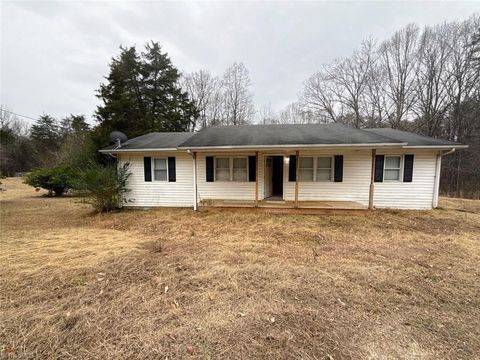 Apartment For Sale - 731 Pallie Watlington Road<br/> Yanceyville, NC 27379