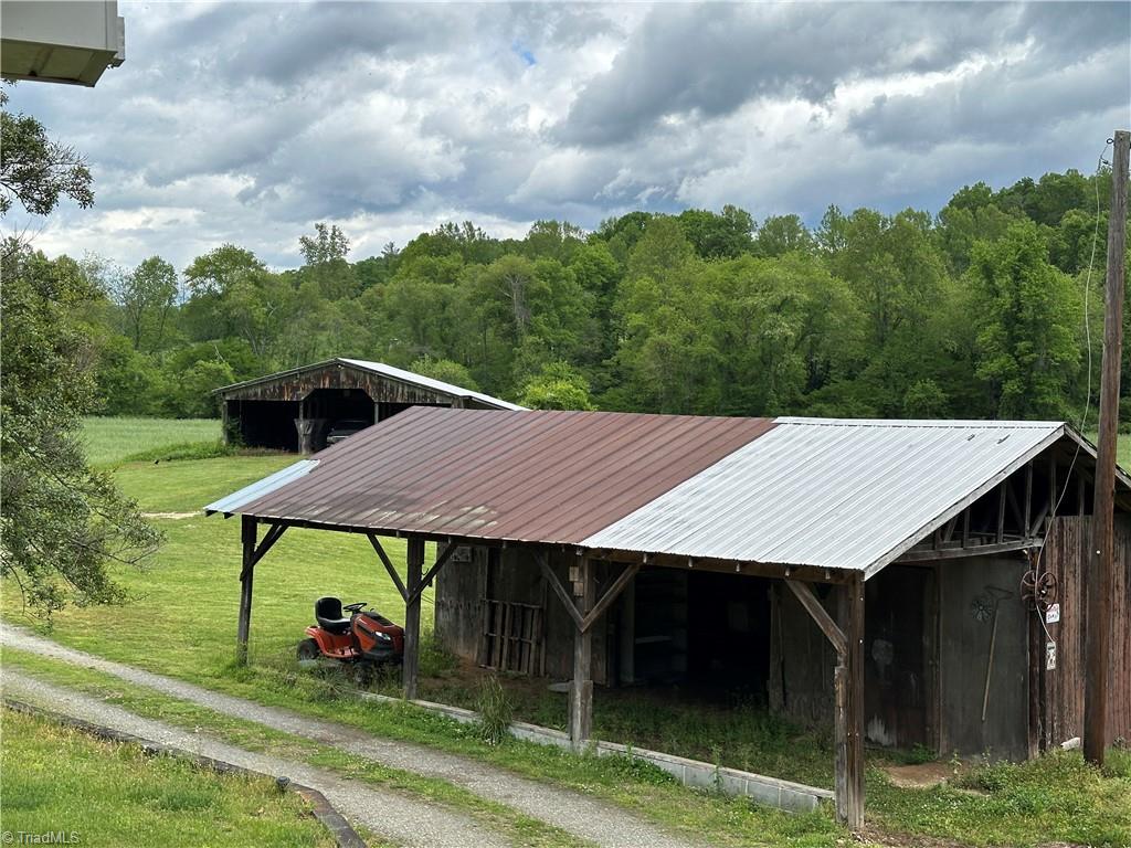 813 Blevins Store Road, Mount Airy, North Carolina image 23
