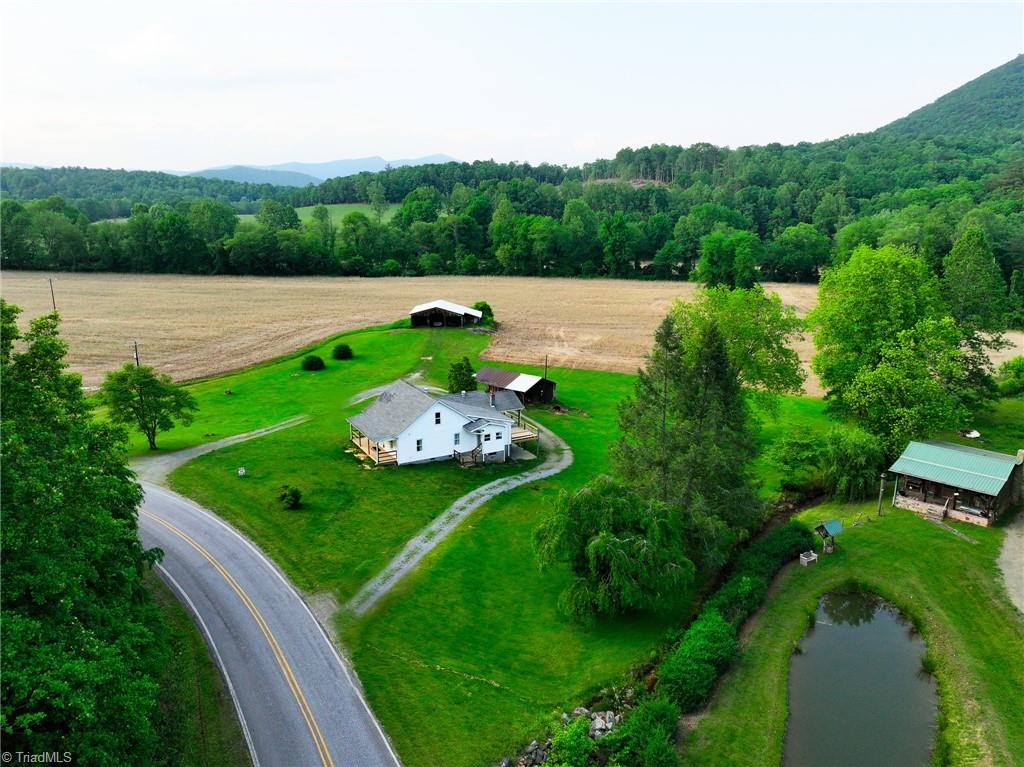 813 Blevins Store Road, Mount Airy, North Carolina image 3