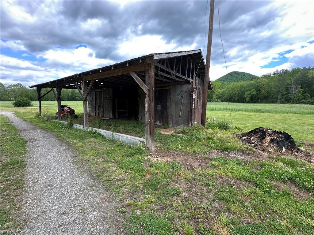 813 Blevins Store Road, Mount Airy, North Carolina image 36