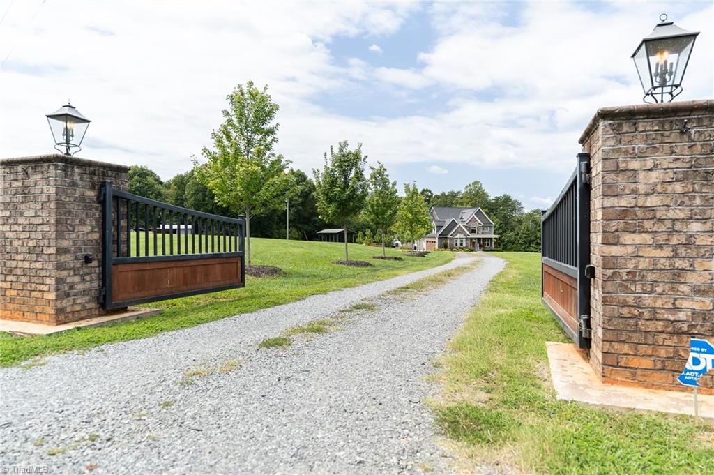 1798 Brooks Road, Reidsville, North Carolina image 4