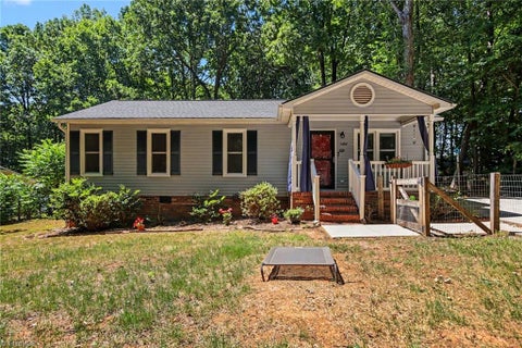 Homes For Sale - 5404 John Washington Road<br/> Guilford County, Browns Summit, NC 27214