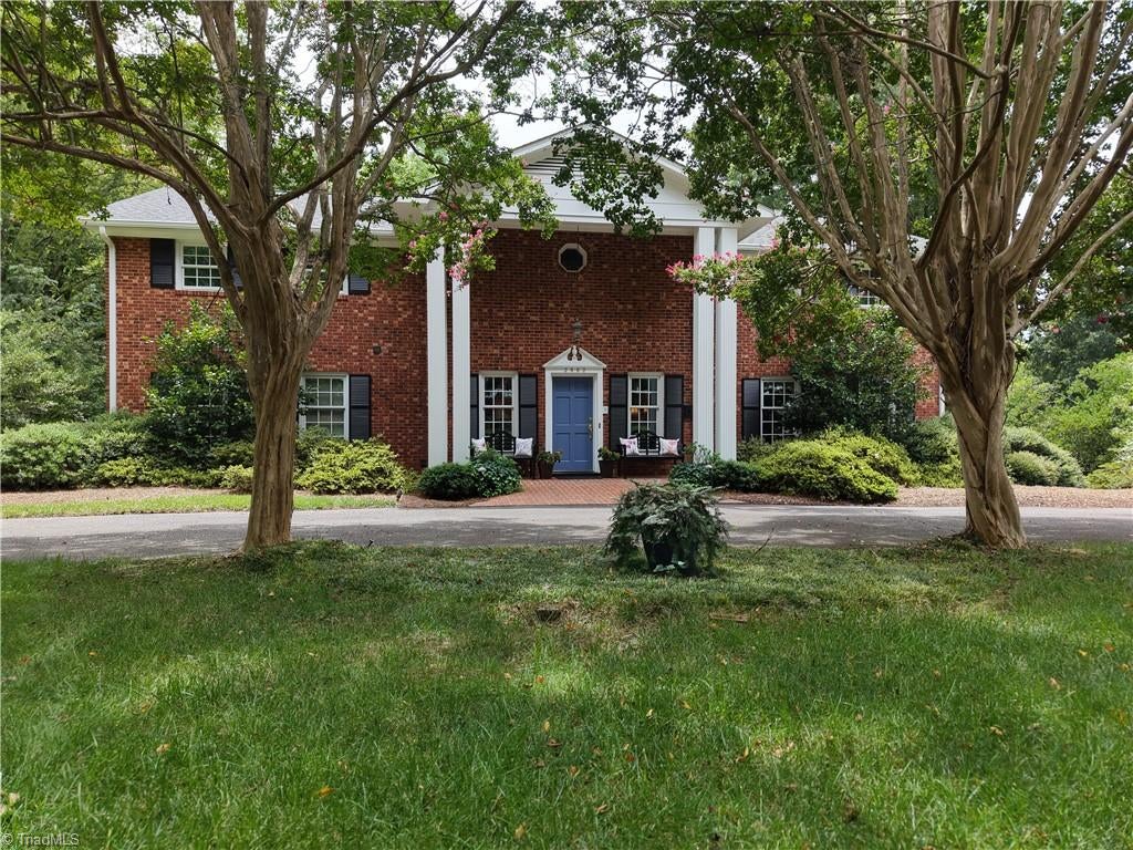 Photo of 2862 Robinhood Road, Winston-Salem, NC 27106 (MLS # 1236939)