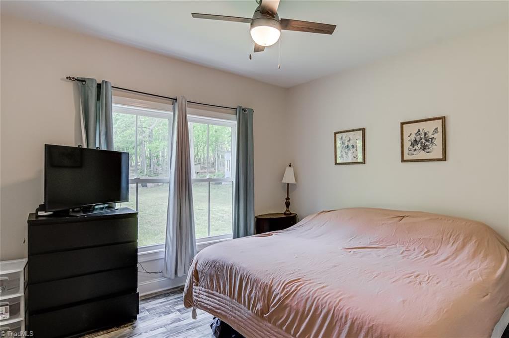 195 Old Hollow Road, Pilot Mountain, North Carolina image 20