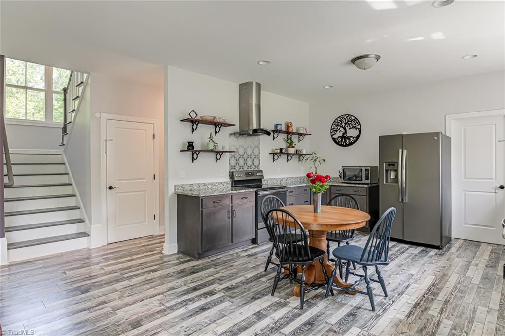 195 Old Hollow Road, Pilot Mountain, North Carolina image 12
