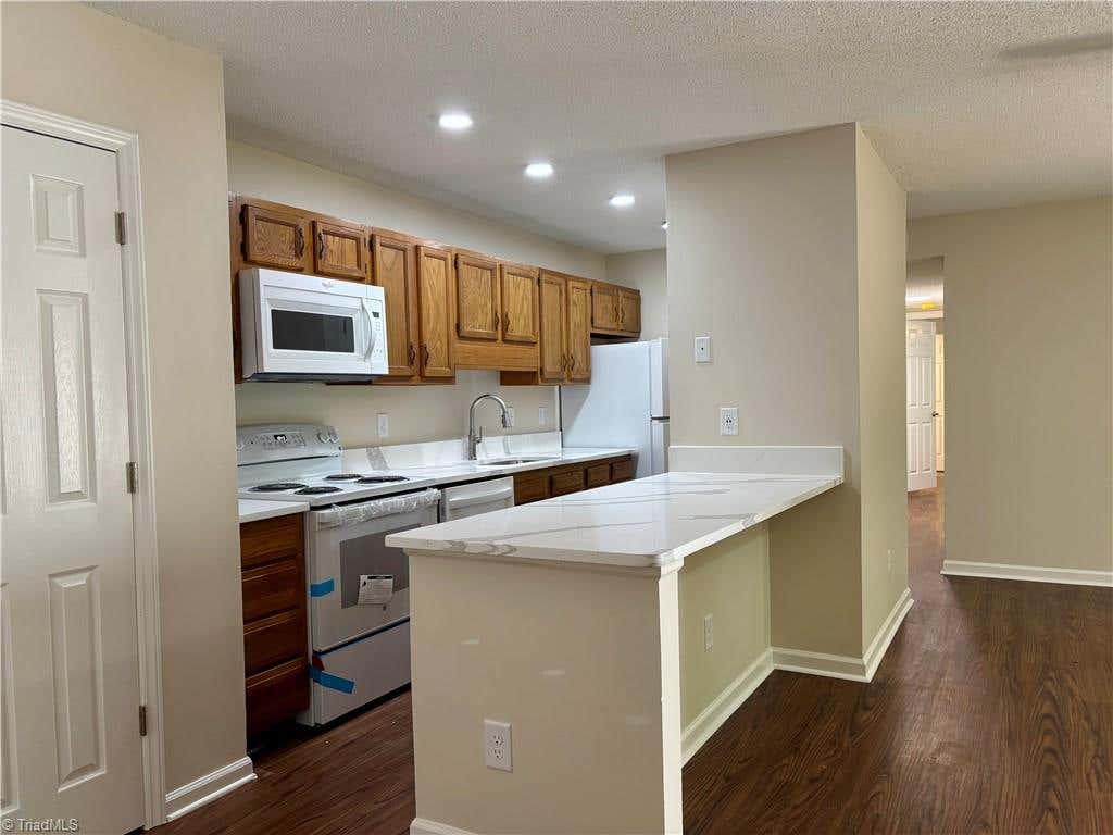 Photo of 702 Glendale Drive, Greensboro, NC 27406 (MLS # 1230610)