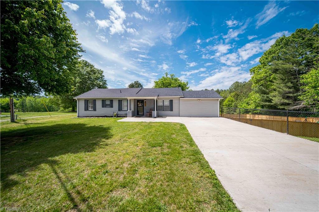 807 Rowe Road, Lexington, North Carolina image 1