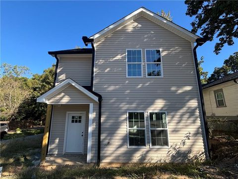 Photo of 1601 E Green Drive, High Point, NC 27260 (MLS # 1198560)