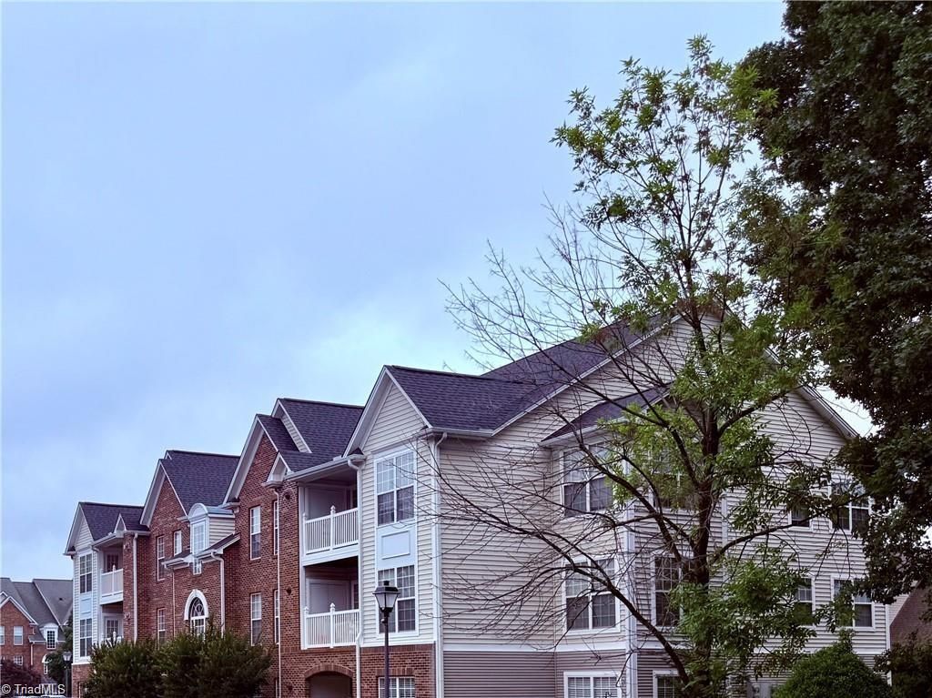 Photo of 2221 Delaney Drive, Burlington, NC 27215 (MLS # 1212755)