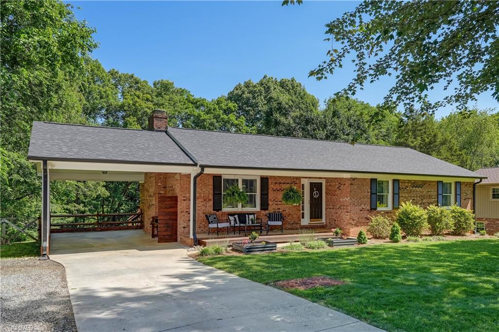 3005 Cedar Creek Drive, Kernersville, North Carolina image 1