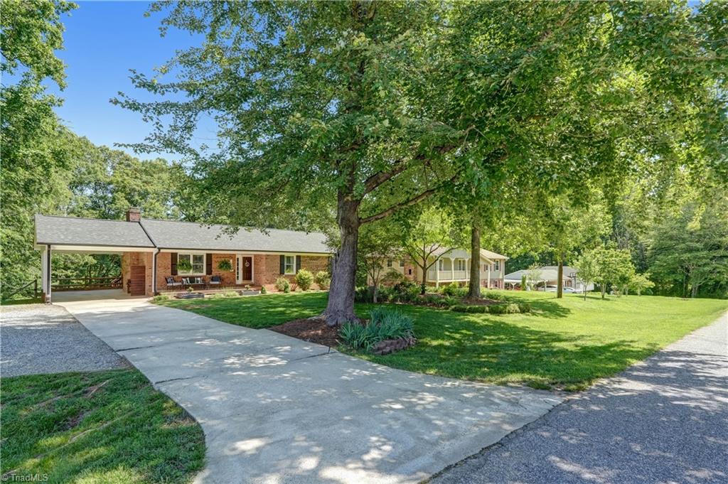 3005 Cedar Creek Drive, Kernersville, North Carolina image 2