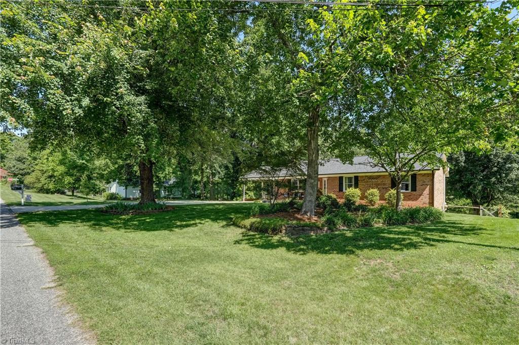 3005 Cedar Creek Drive, Kernersville, North Carolina image 3