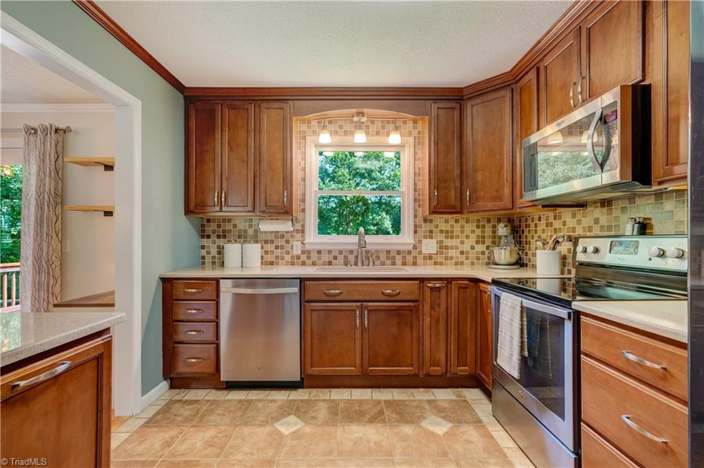 3005 Cedar Creek Drive, Kernersville, North Carolina image 12