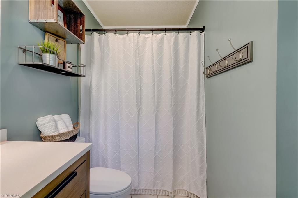 3005 Cedar Creek Drive, Kernersville, North Carolina image 17