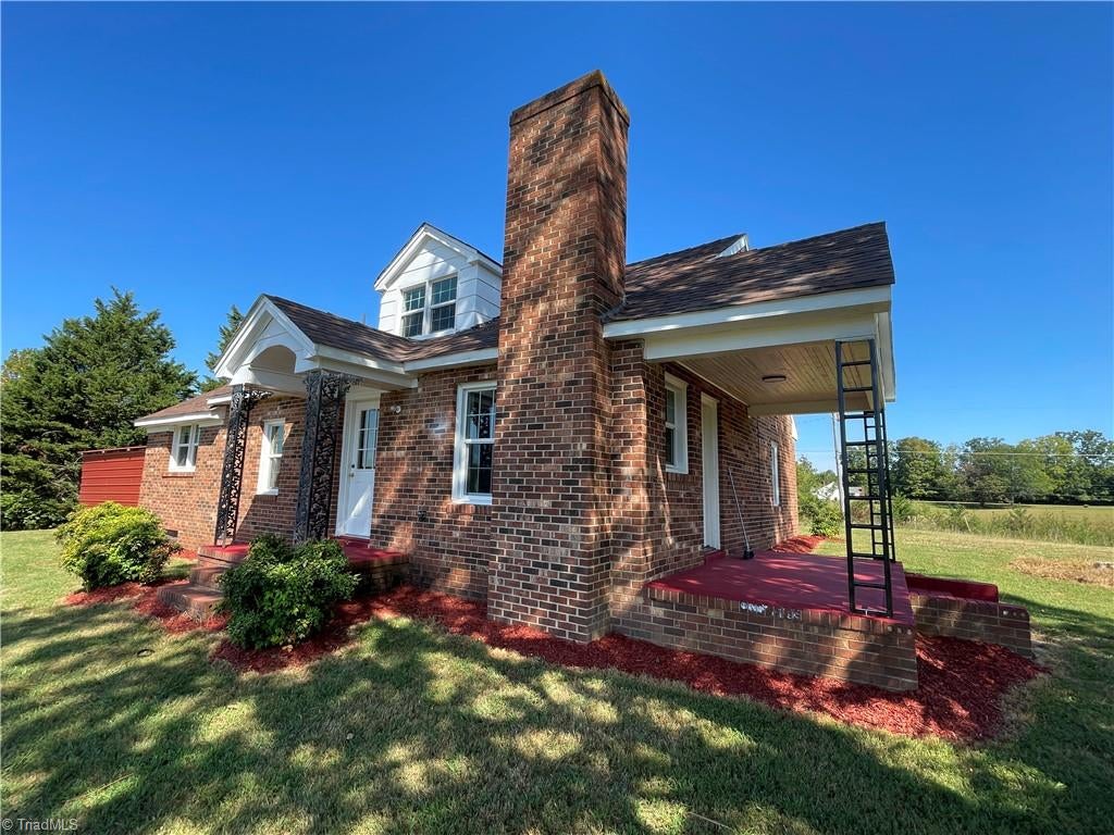 Photo of 539 Athey Simmons Road, Mount Airy, NC 27030 (MLS # 1236070)