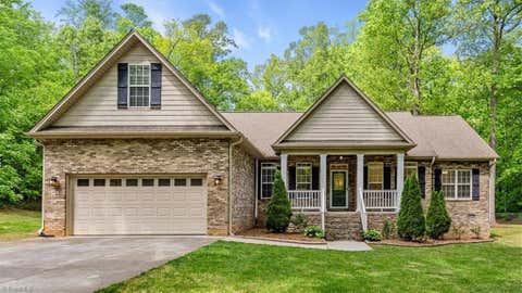 Photo for 210 Hunters Glen Drive