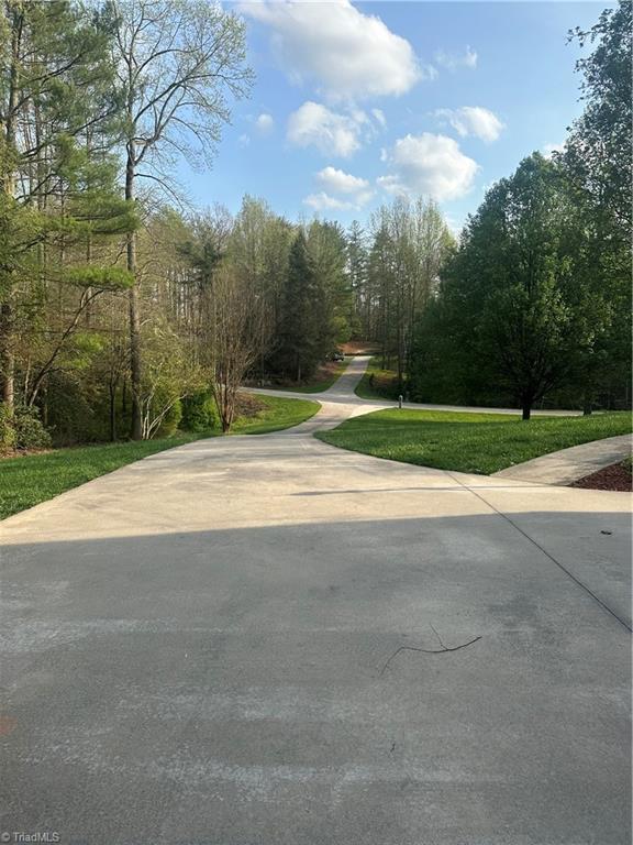 Photo 9 of 28 of 326 BRIAR CREEK Drive house
