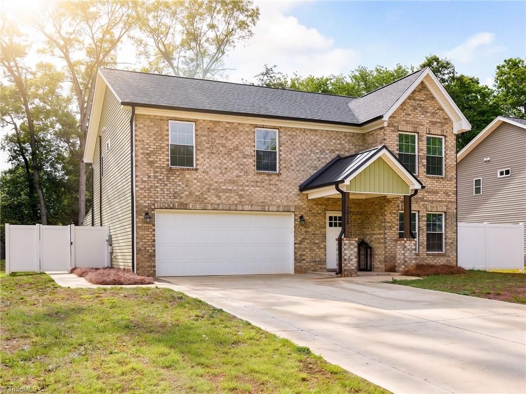 Photo of 2938 Lashmit Drive, Winston-Salem, NC 27103 (MLS # 1222345)