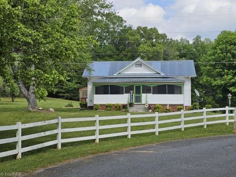186 Holly Street, Franklinville, NC 27248 - MLS#: 1140605