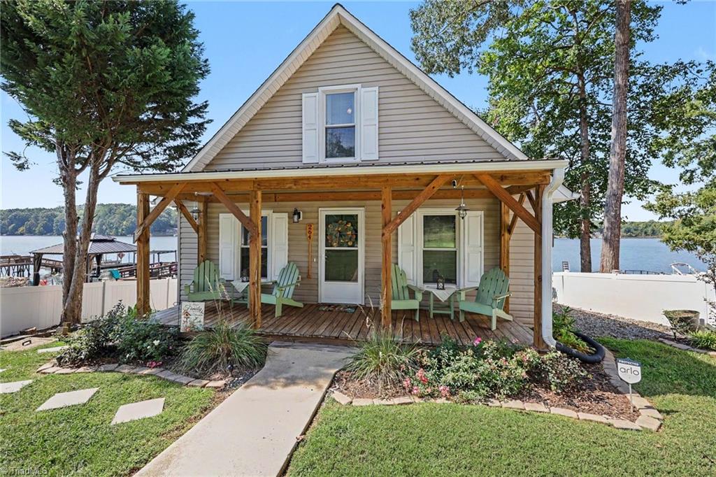 Photo of 264 Lake Drive #6, Lexington, NC 27295 (MLS # 1236105)
