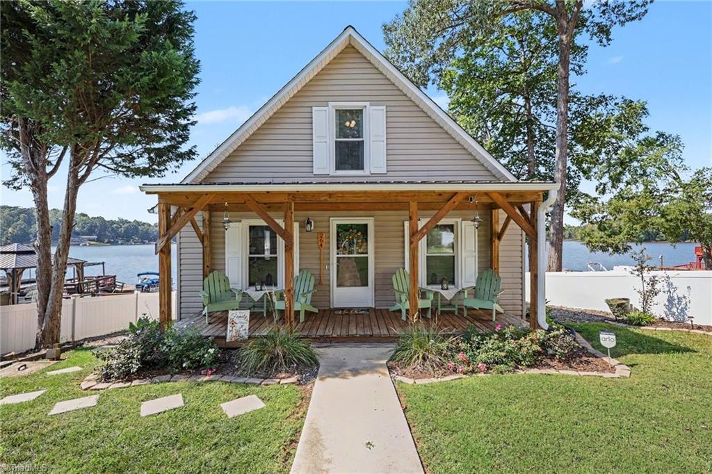 Photo of 264 Lake Drive #6, Lexington, NC 27295 (MLS # 1236105)