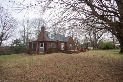 A home in Mount Airy