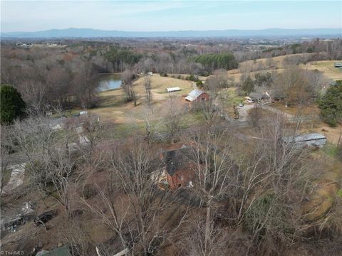 A home in Mount Airy