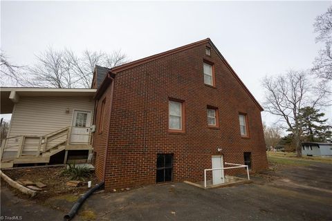 A home in Mount Airy