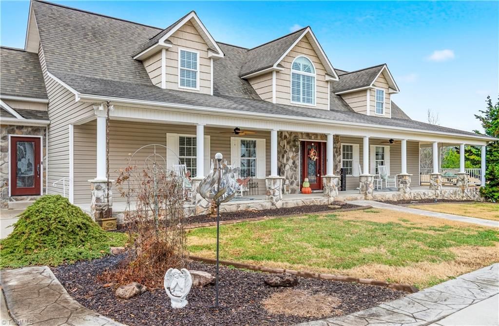 Photo of 5971 Holder Road, Clemmons, NC 27012 (MLS # 1203608)