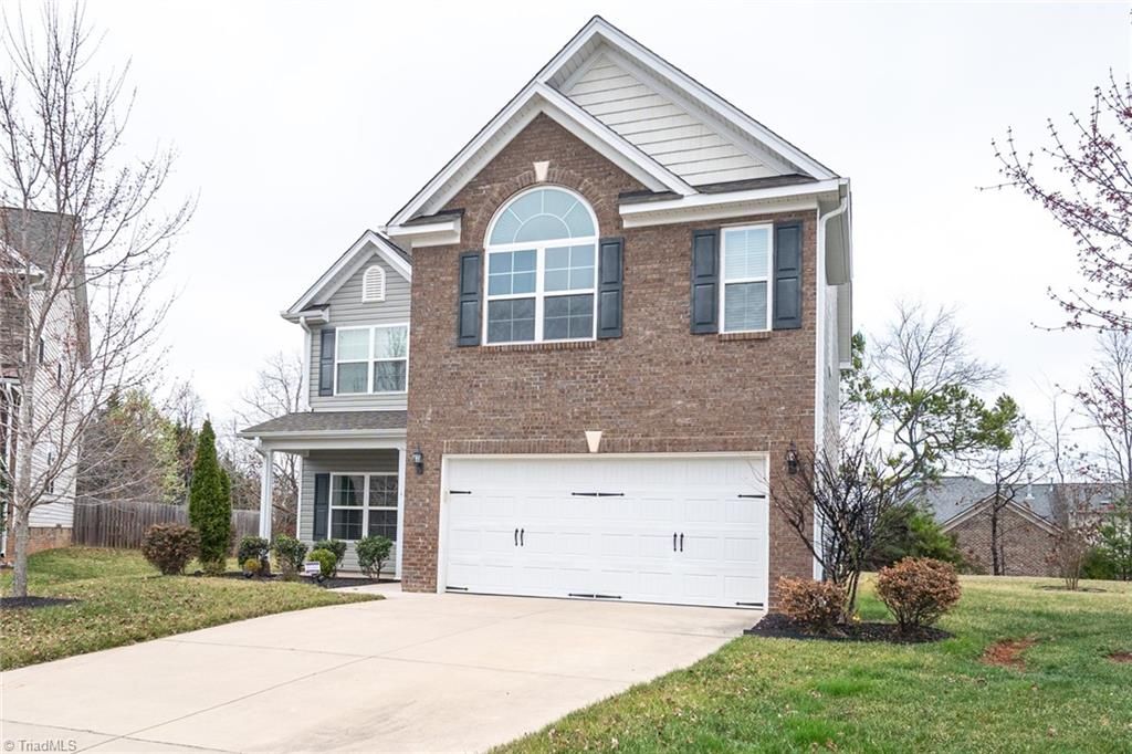 Photo of 15 Harvest Oak Court, Greensboro, NC 27406 (MLS # 1211539)