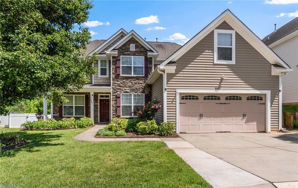 Photo of 2631 Crosland Hill Drive, Winston-Salem, NC 27106 (MLS # 1218428)