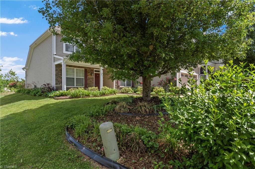 Photo of 2631 Crosland Hill Drive, Winston-Salem, NC 27106 (MLS # 1218428)