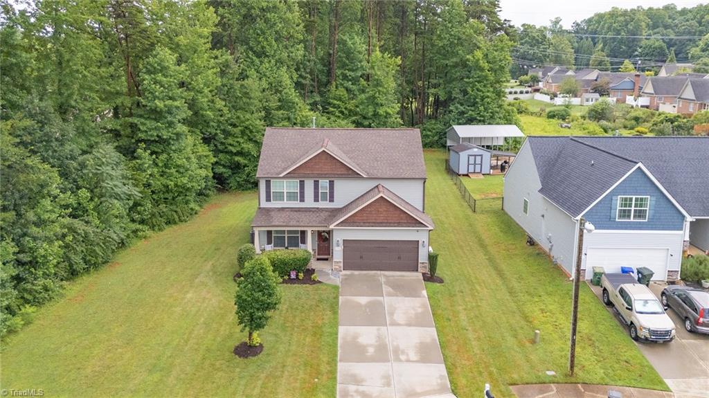 220 Fair Oaks Court