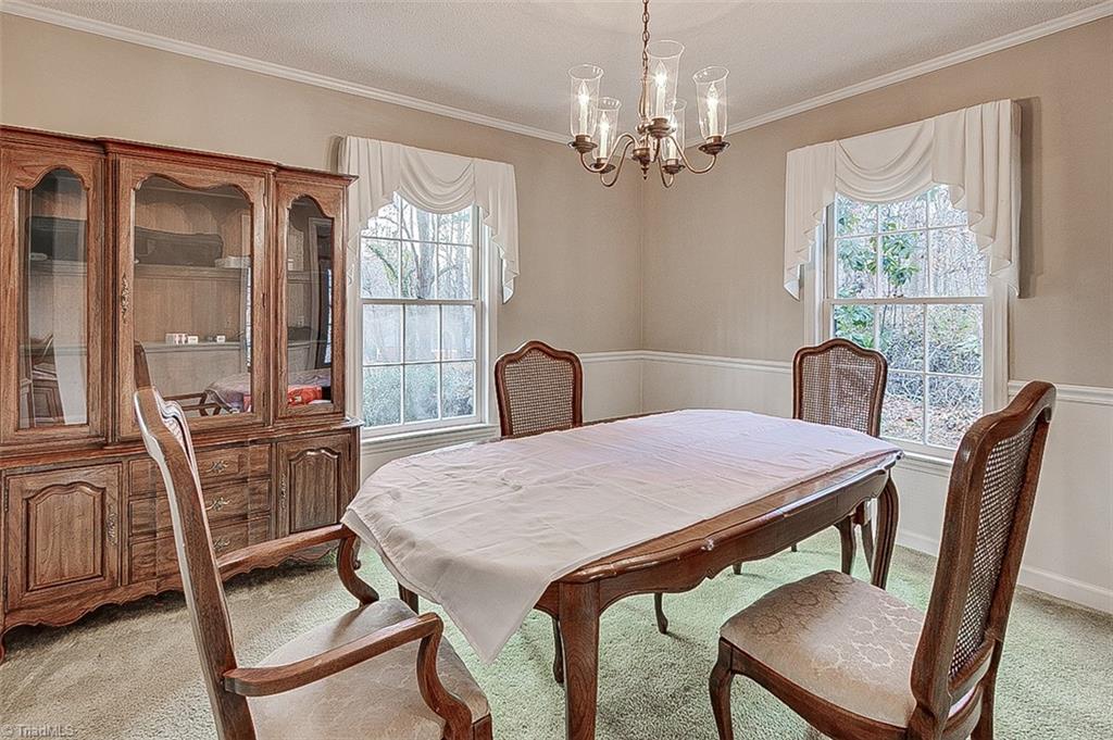 1211 Canterbury Trail