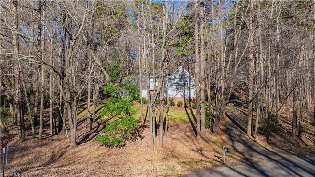Photo of 1211 Canterbury Trail, Asheboro, NC 27205 (MLS # 1203394)