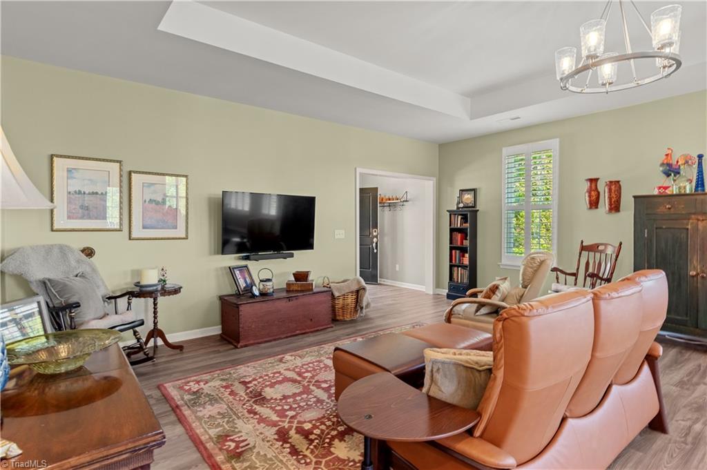 5936 Woodside Forest Trail