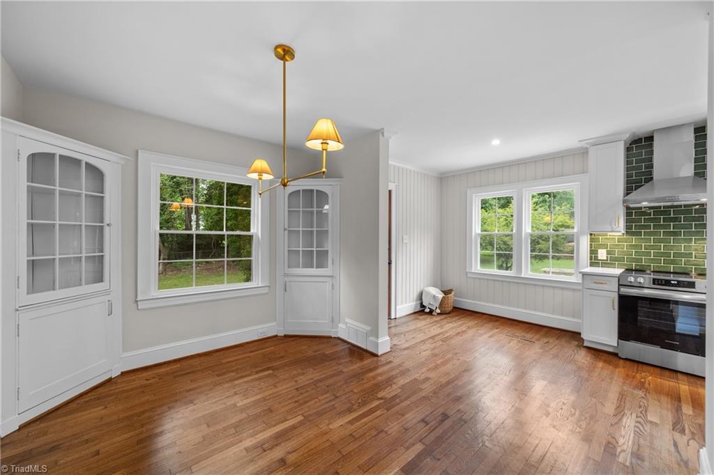 Winston-Salem, North Carolina 27106, United States, 4 Bedrooms Bedrooms, ,3 BathroomsBathrooms,Residential,Active,176840