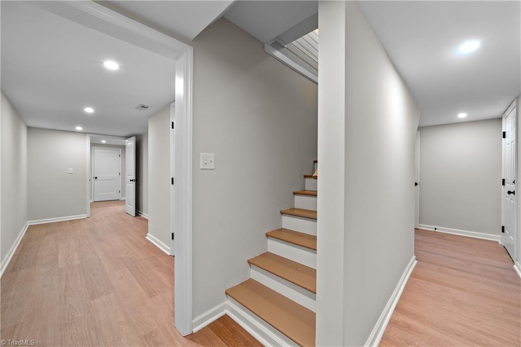 Winston-Salem, North Carolina 27106, United States, 4 Bedrooms Bedrooms, ,3 BathroomsBathrooms,Residential,Active,176840