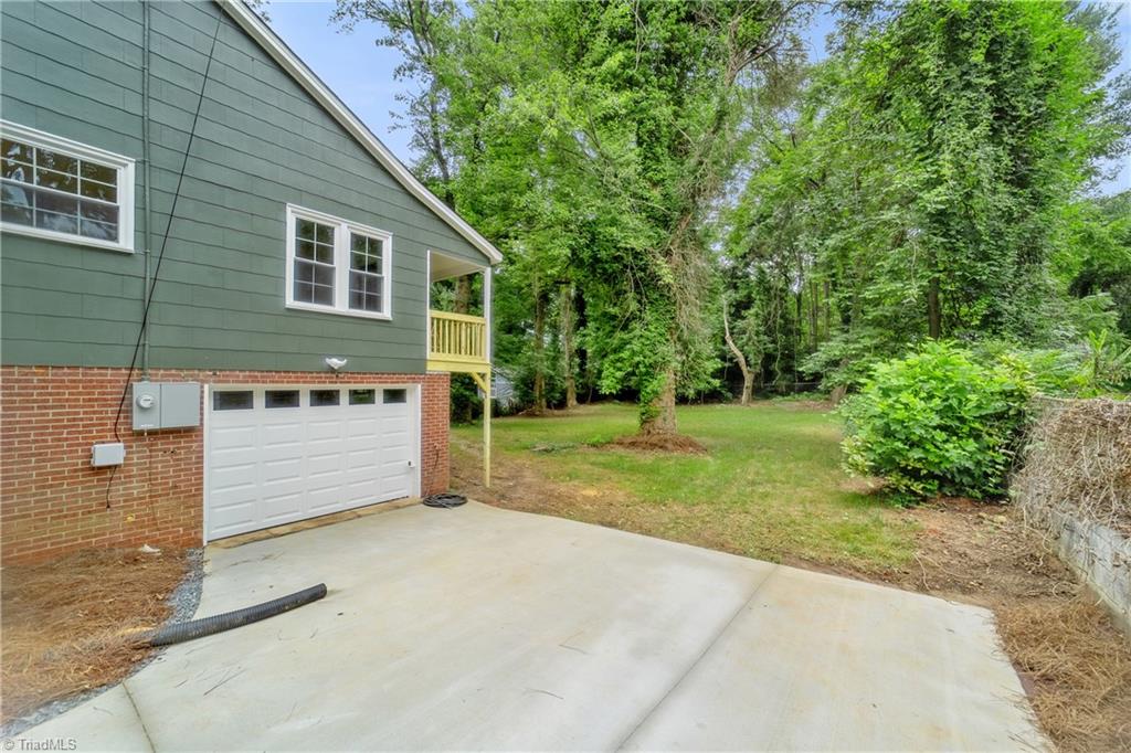 Winston-Salem, North Carolina 27106, United States, 4 Bedrooms Bedrooms, ,3 BathroomsBathrooms,Residential,Active,176840