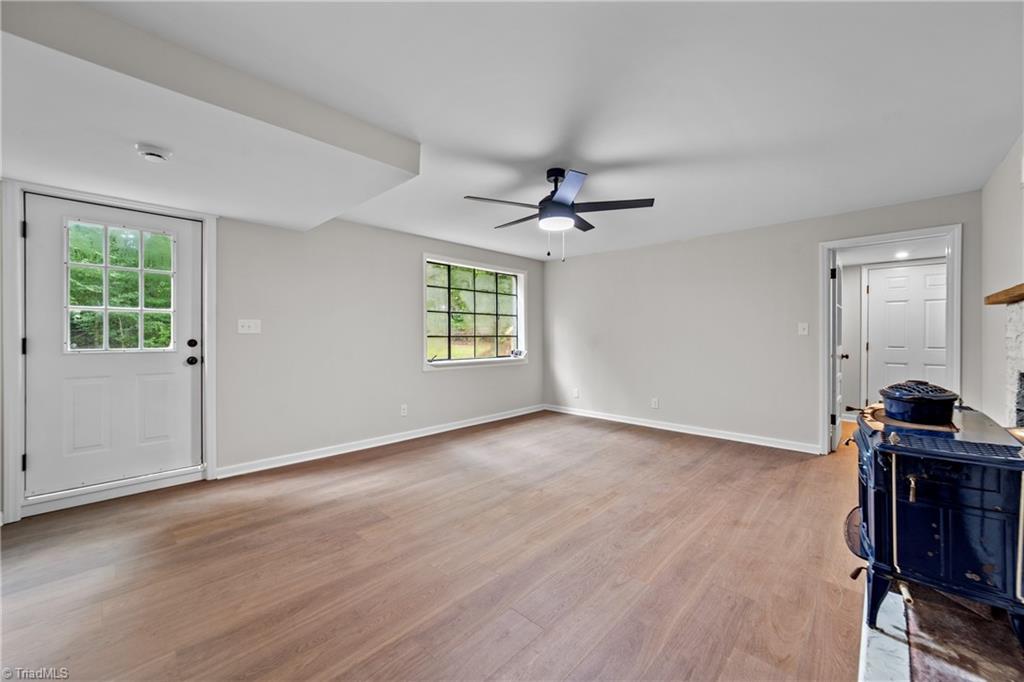 Winston-Salem, North Carolina 27106, United States, 4 Bedrooms Bedrooms, ,3 BathroomsBathrooms,Residential,Active,176840