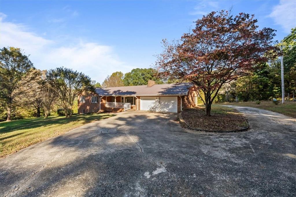 1501 Hill Road