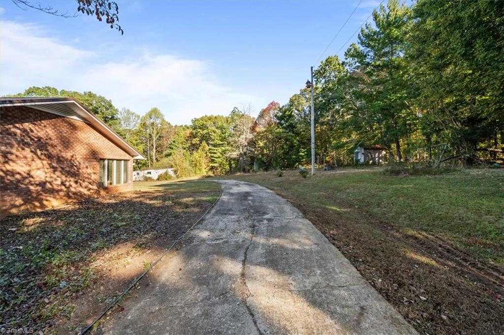 1501 Hill Road